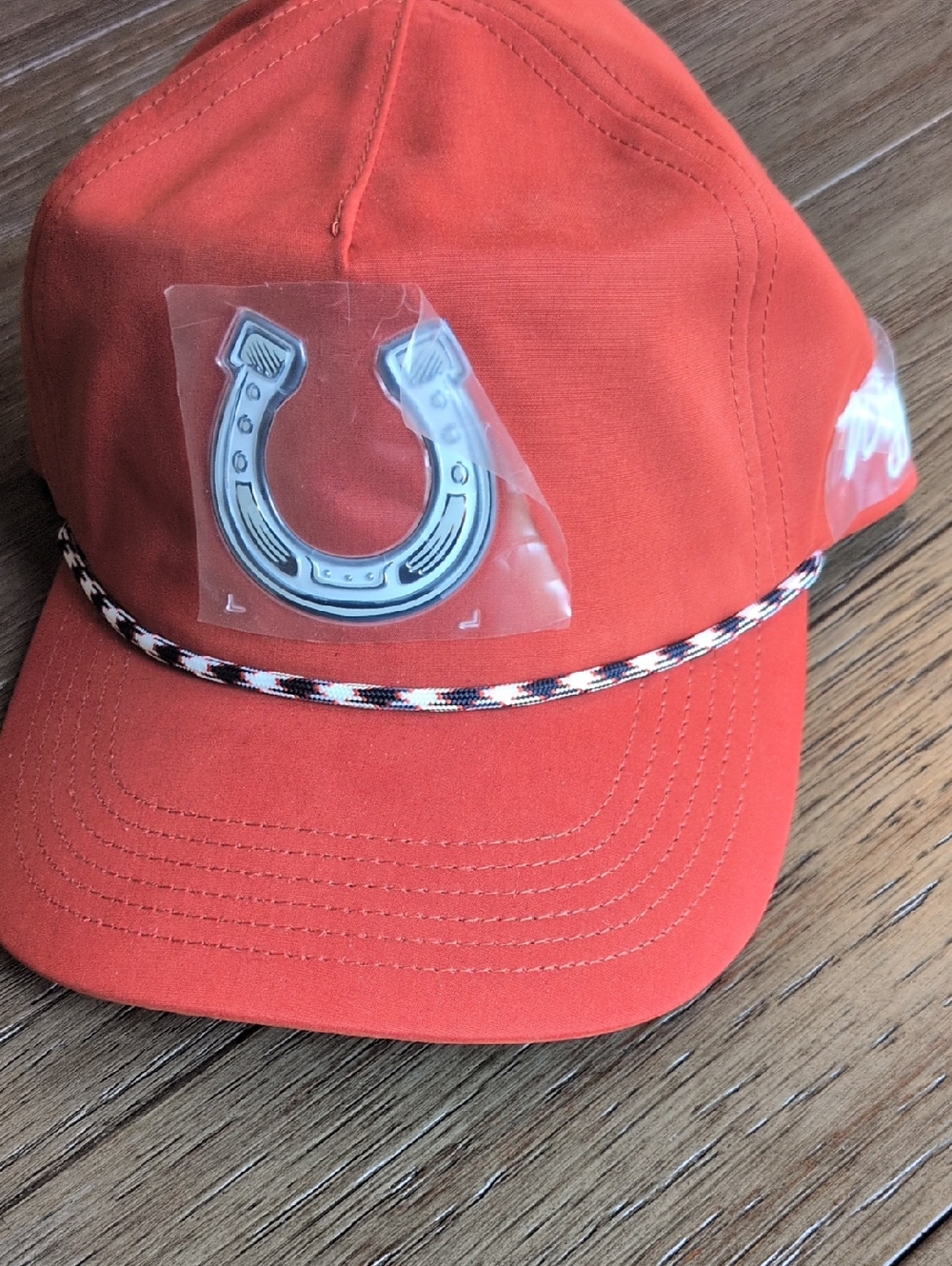 Waggle Men's Rope-Trim Golf Cap